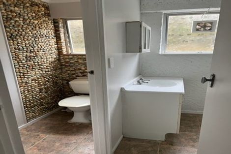 Photo of property in 3/53 Onewa Road, Northcote, Auckland, 0627