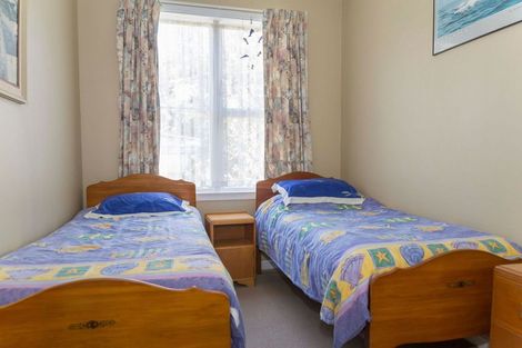 Photo of property in 44 Seaview Road, Herbertville, 4970