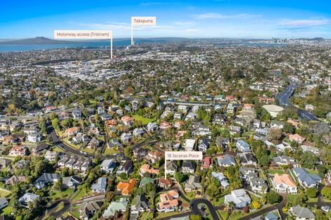 Photo of property in 18a Jacanas Place, Unsworth Heights, Auckland, 0632