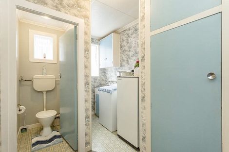 Photo of property in 160 Macandrew Road, South Dunedin, Dunedin, 9012