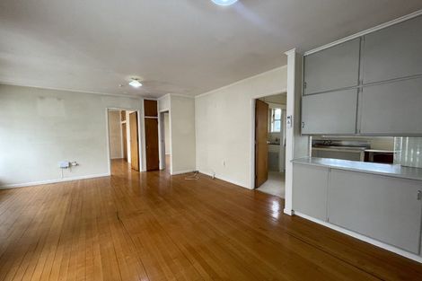 Photo of property in 12c Dawn Place, Te Atatu South, Auckland, 0610