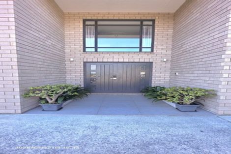 Photo of property in 35 Kilkelly Avenue, Pinehill, Auckland, 0632