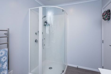 Photo of property in 3 Gallipoli Place, Paraparaumu, 5032