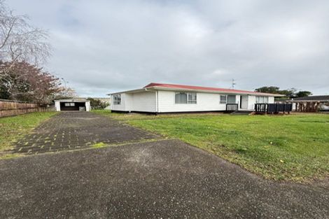 Photo of property in 16 Gloaming Place, Conifer Grove, Takanini, 2112