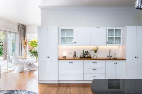 Photo of property in 16 Main Street, Greytown, 5712