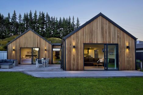 Photo of property in 5 Hicks Road, Lower Shotover, Queenstown, 9304