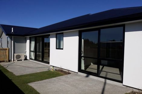 Photo of property in 27 Perendale Street, Belfast, Christchurch, 8051