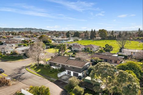 Photo of property in 2 Barnett Place, Te Puke, 3119