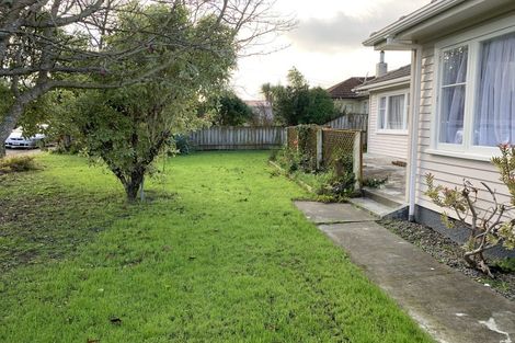 Photo of property in 32 Atmore Avenue, Otaki, 5512