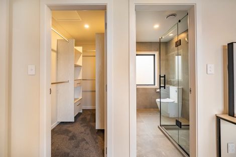 Photo of property in 14 Poto Road, Normandale, Lower Hutt, 5010