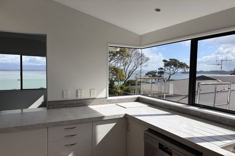 Photo of property in 1 Bramley Drive, Omokoroa, 3114