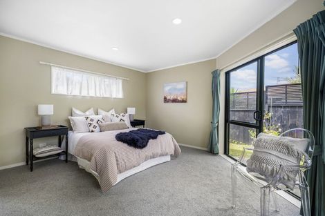 Photo of property in 32a Pine Road, Orewa, 0931