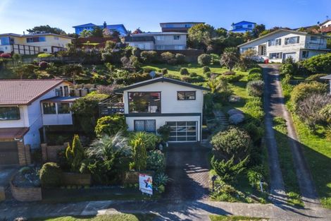Photo of property in 9 Inlet View, Titahi Bay, Porirua, 5022
