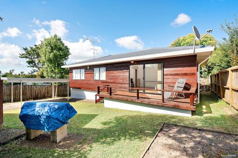 Photo of property in 2/8 Locket Road, Glenfield, Auckland, 0629