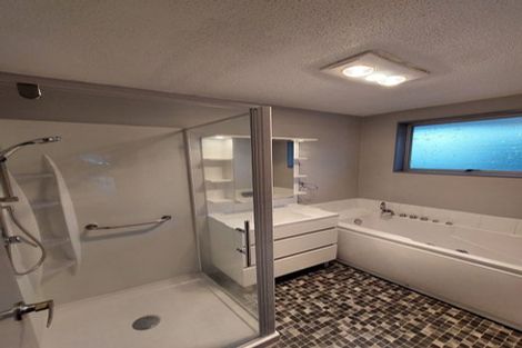 Photo of property in 1/50 Chipping Lane, Redwood, Christchurch, 8051