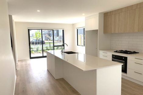 Photo of property in 13 Katikati Drive, Manurewa, Auckland, 2102