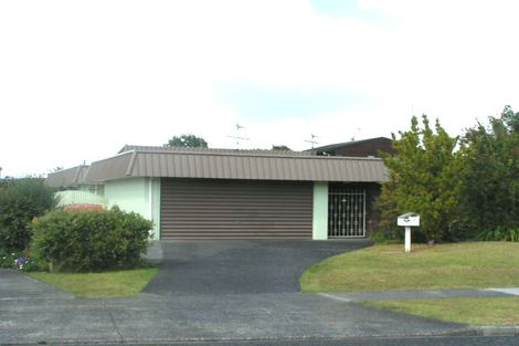 Photo of property in 6 Trevone Place, Forrest Hill, Auckland, 0620