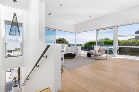 Photo of property in 39 Hackthorne Road, Cashmere, Christchurch, 8022