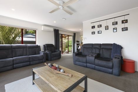 Photo of property in 63 Meander Drive, Welcome Bay, Tauranga, 3112