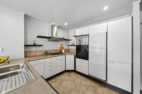 Photo of property in Grosvenor Cl, 10/6 Brown Street, Mount Cook, Wellington, 6021