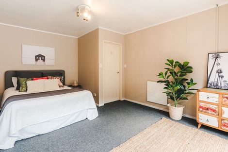 Photo of property in 235 Fernhill Road, Sunshine Bay, Queenstown, 9300