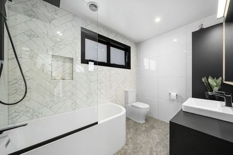 Photo of property in 42 Albatross Close, Whitby, Porirua, 5024