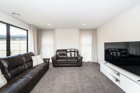 Photo of property in 51 Freedom Drive, Kelvin Grove, Palmerston North, 4414