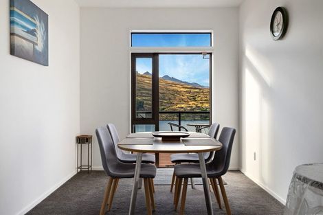 Photo of property in 22 Golden Terrace, Queenstown, 9300