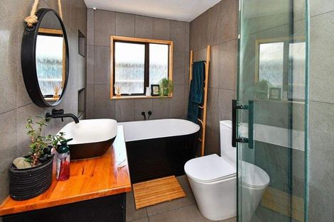 Photo of property in 121a Clevedon Road, Papakura, 2110