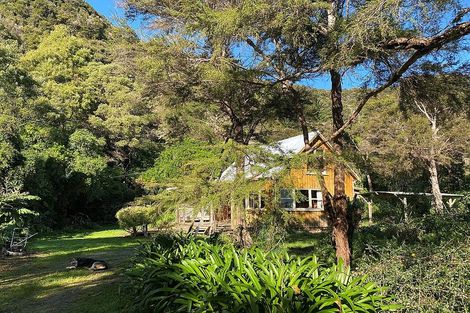Photo of property in 213 Parapara Valley Road, Parapara, Takaka, 7182