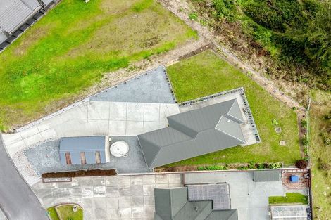 Photo of property in 8 Pukaki Avenue, Ngahere, 7872