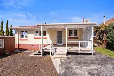 Photo of property in 8 Third Avenue, Avenues, Whangarei, 0110