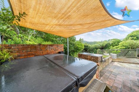 Photo of property in 21 Whitechapel Grove, Stokes Valley, Lower Hutt, 5019