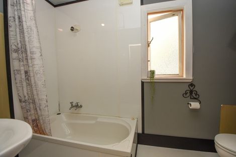 Photo of property in 6 Nobel Street, Carterton, 5713