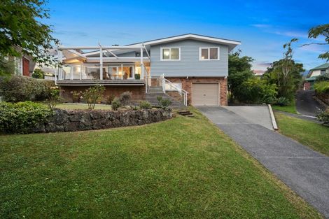 Photo of property in 12 Gerwyn Place, Pakuranga Heights, Auckland, 2010