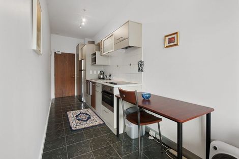 Photo of property in Atrium Apartments, 3n/154 The Terrace, Wellington Central, Wellington, 6011