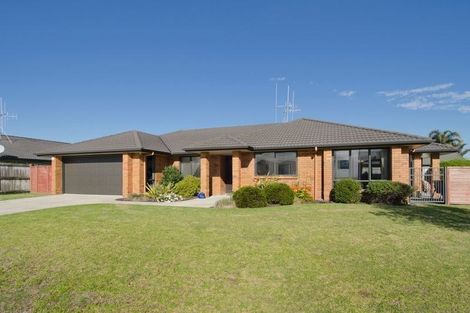 Photo of property in 3 Carrington Drive, Papamoa Beach, Papamoa, 3118