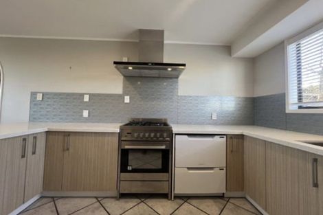 Photo of property in 18 Deodar Place, Totara Heights, Auckland, 2105