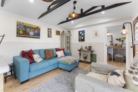 Photo of property in 24 Tararua Street, Pahiatua, 4910