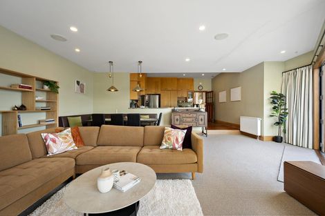 Photo of property in 29 Grant Road, Thorndon, Wellington, 6011