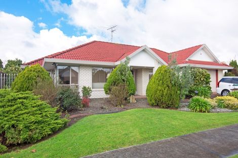 Photo of property in 1/16 Keswick Close, Northpark, Auckland, 2013