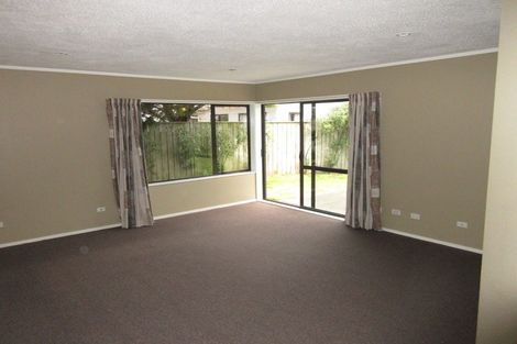 Photo of property in 22 Saint James Court, Paraparaumu, 5032