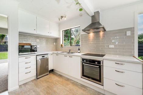 Photo of property in 4b Princeton Road, Raumati Beach, Paraparaumu, 5032