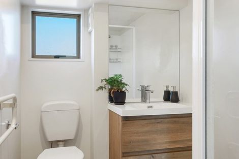 Photo of property in 138 Purchas Street, Edgeware, Christchurch, 8013