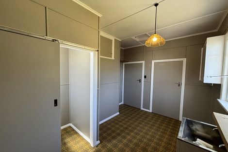 Photo of property in 31 Disraeli Street, Hawera, 4610