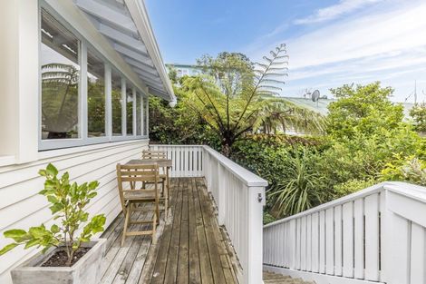 Photo of property in 9 Finnimore Terrace, Vogeltown, Wellington, 6021