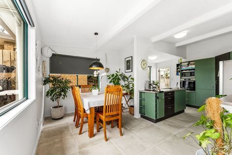 Photo of property in 3 Delshaw Avenue, Stanmore Bay, Whangaparaoa, 0932