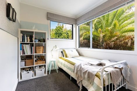 Photo of property in 18 Hastings Road, Mairangi Bay, Auckland, 0630