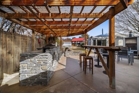 Photo of property in 11 Elva Dawson Place, Arrowtown, 9302