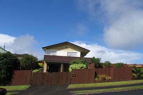 Photo of property in 6 Mckinley Road, Sunnyvale, Auckland, 0612